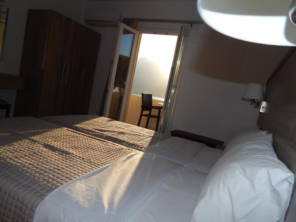 Epiphany Apartments Karpathos Rum bild
